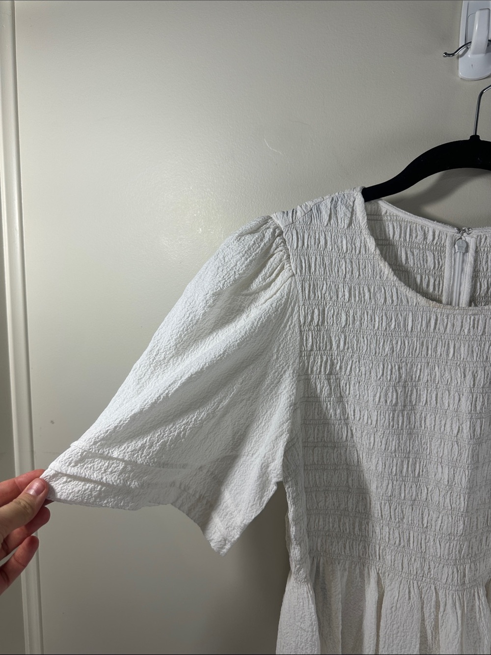 NWT Calvin Klein White Smocked Bodice Puff Short Sleeve Dress size 6 - Picture 5 of 7